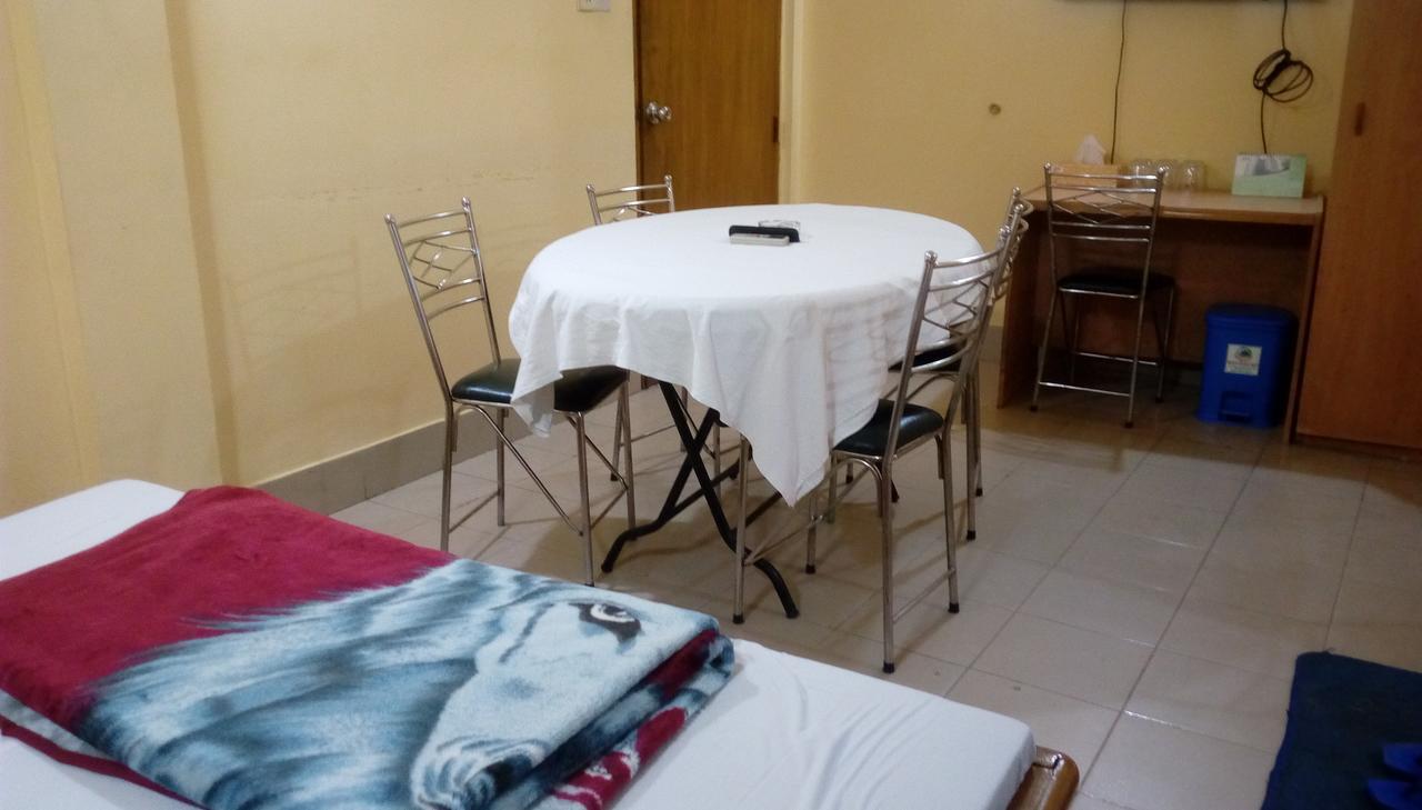 Royal Park Residential Hotel Chittagong Buitenkant foto